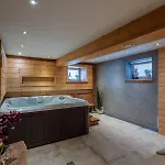 Jarosta Premium & Apartmanhotel 3*