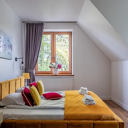 Jarosta Premium & Appart hôtel 3*