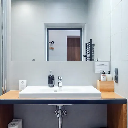 Appart hôtel Jarosta Premium & 3*