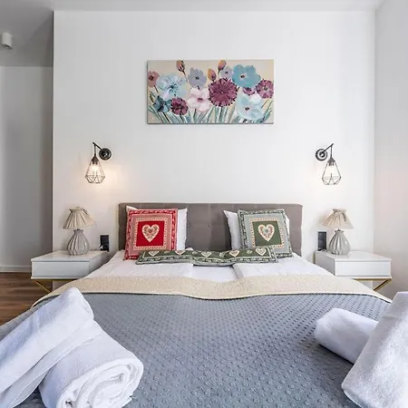 Appart hôtel Jarosta Premium & 3*