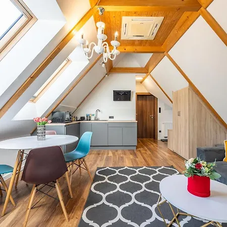 Appart hôtel Jarosta Premium & 3*